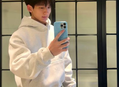 03年朝阳小鲜肉，腹肌轻松拿捏少男少女！