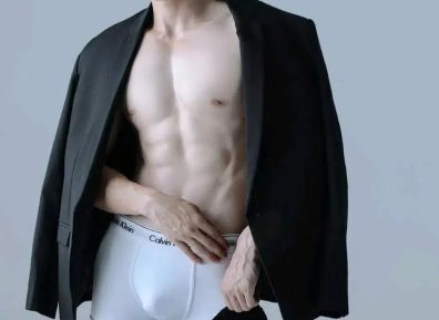 钟木東御用肌肉男模