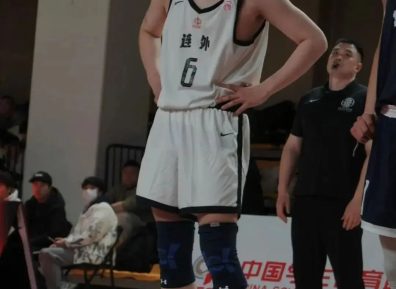 连云港男大篮球体育生，帅到网友犯花痴啊！