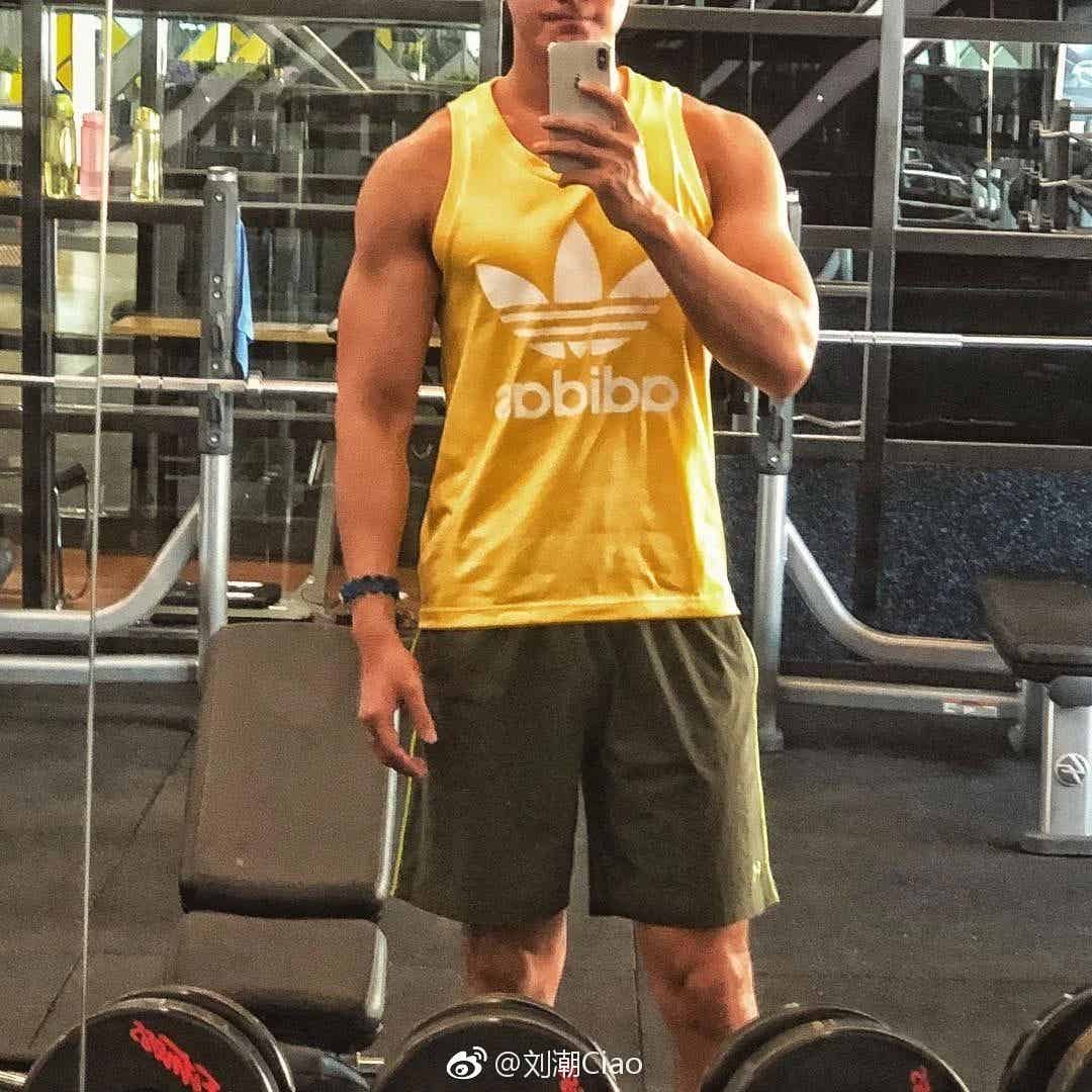 图片[19]-SM出道的胸毛男刘潮天菜！封神2大老公被锁定啦！！-小蓝短视频