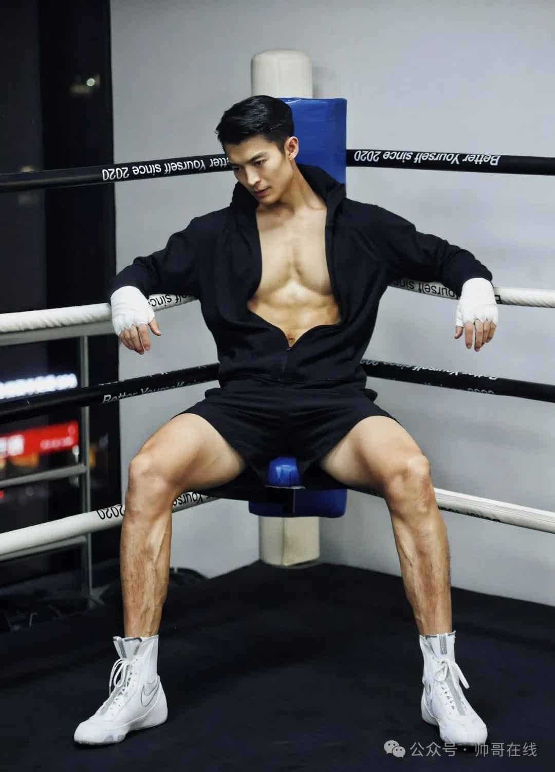 图片[7]-拳击场上的肌肉奶爸，完美型男气质！-小蓝短视频