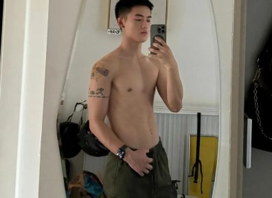 奶帅薄肌寸头帅哥，这是你喜欢的少年吗？