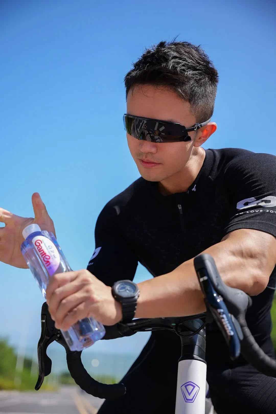 肌肉博主特大昊洗澡视频被删了!尺度太大了?-小蓝短视频