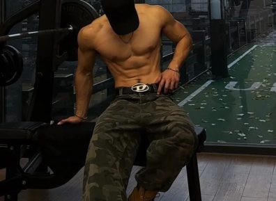 182cm北京黑皮腹肌健身私教