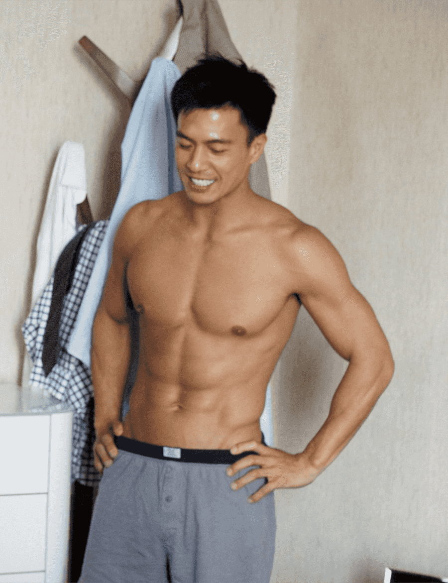 图片[1]-安志杰酒店自拍私照被男粉现场表白真的大..大老公！-小蓝短视频