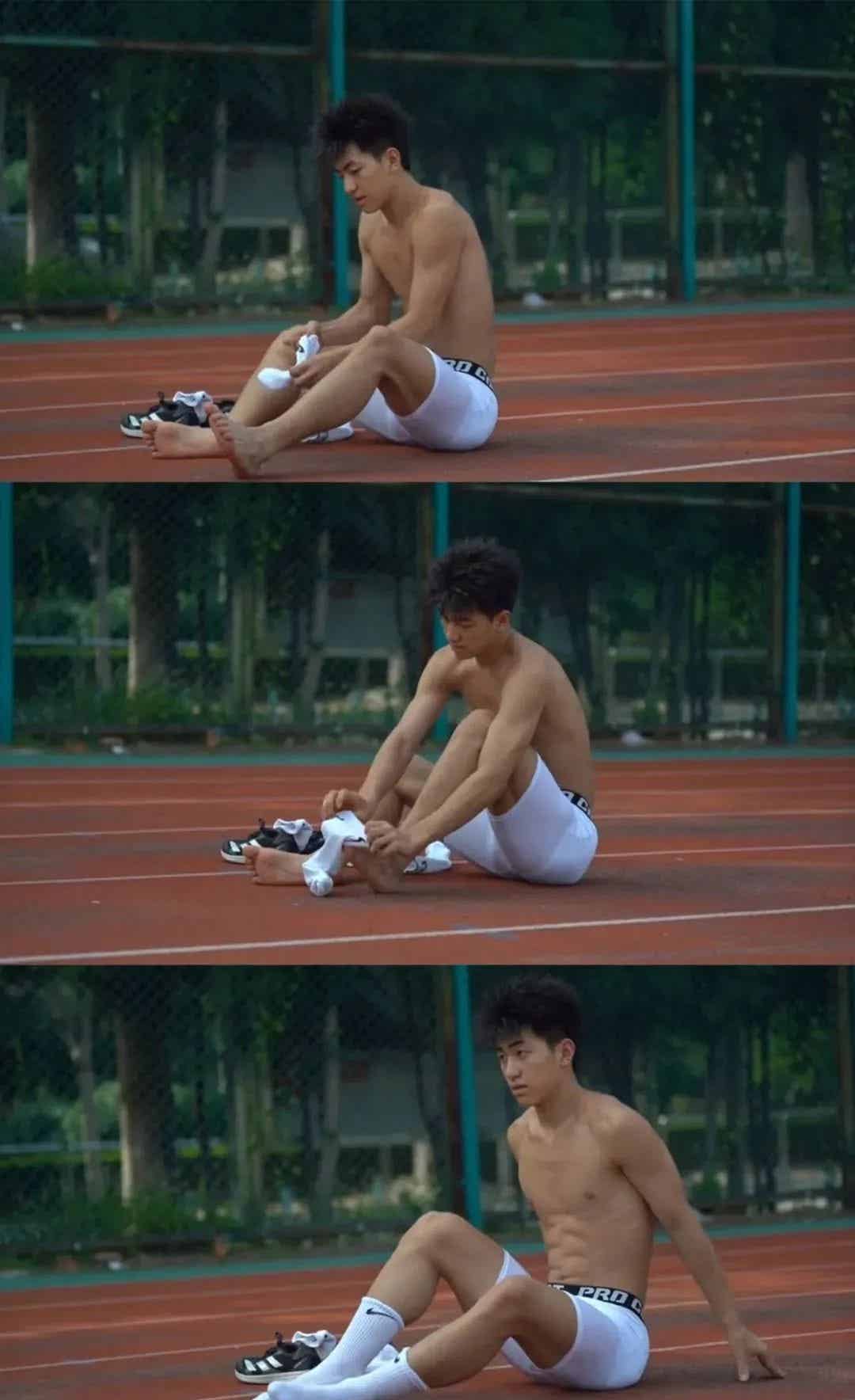 图片[5]-黑皮弟弟穿高弹裤训练实拍，网友：体育生天花板！-小蓝短视频