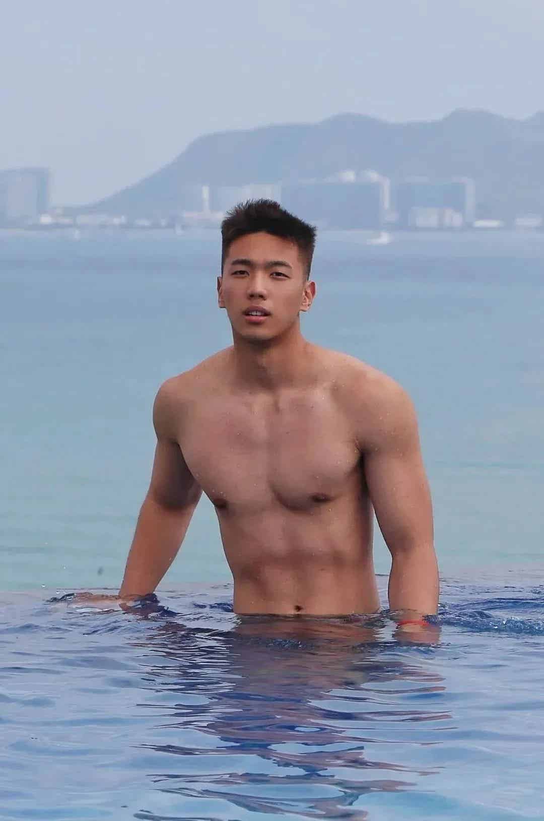 图片[11]-肌肉黑皮体育系男大，这到底是谁在谈啊？！-小蓝短视频