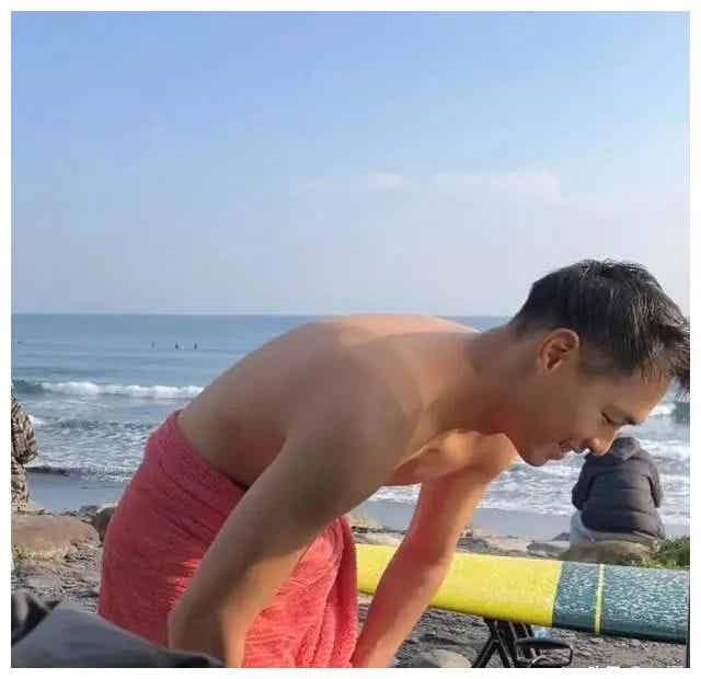 图片[18]-杨佑宁疑似走光，新名字“梅川内酷”！-小蓝短视频