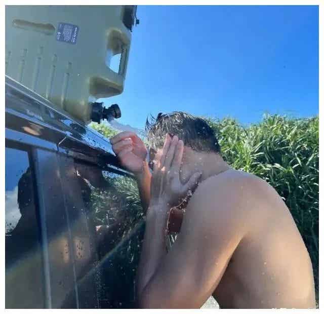 图片[22]-杨佑宁疑似走光，新名字“梅川内酷”！-小蓝短视频