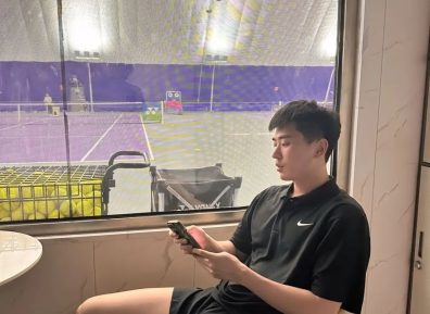 183CM长腿男岔太开长的真好看！太MAN了好帅哦！