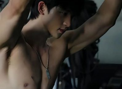 195腹肌黑皮健身男模,军装制服超级诱惑,翘臀腹肌荷尔蒙满满......