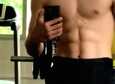 大鼻子178cm武体体育生，穿灰裤子绝了