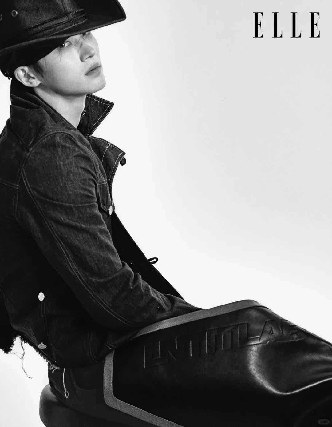 图片[9]-写真 | 淘气牛仔闫桉-小蓝短视频