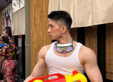 泼水节上的肌肉帅哥，集帅集美都来了！