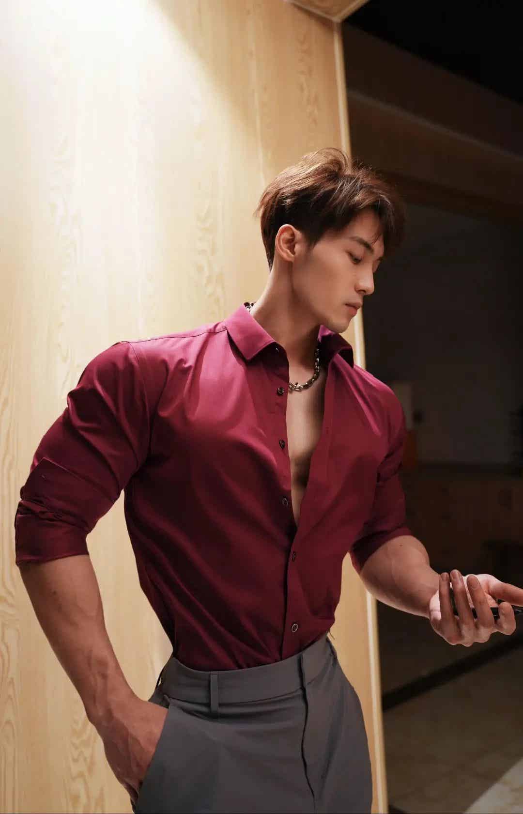 图片[6]-越变越帅的大肌健体模特-小蓝短视频