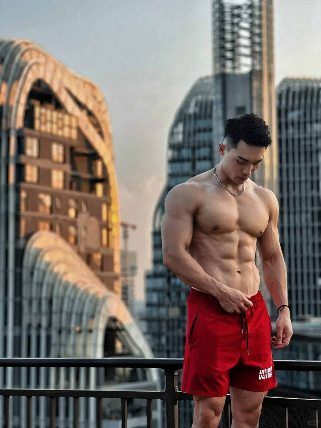 图片[8]-越变越帅的大肌健体模特-小蓝短视频