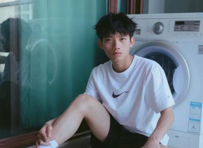 男高体育生弟弟，年下就是香！