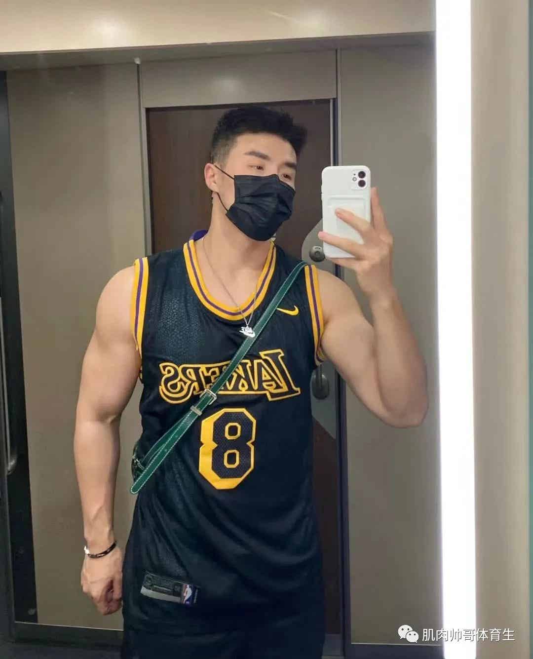 图片[6]-型男范儿，大块头的肌肉小爷们-小蓝短视频