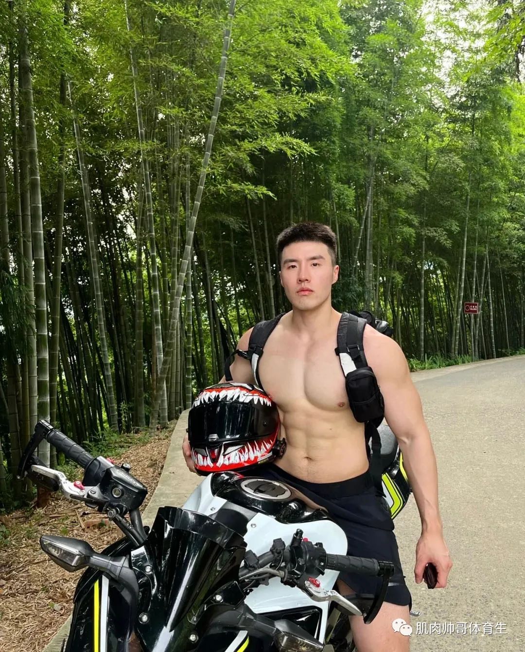 型男范儿，大块头的肌肉小爷们