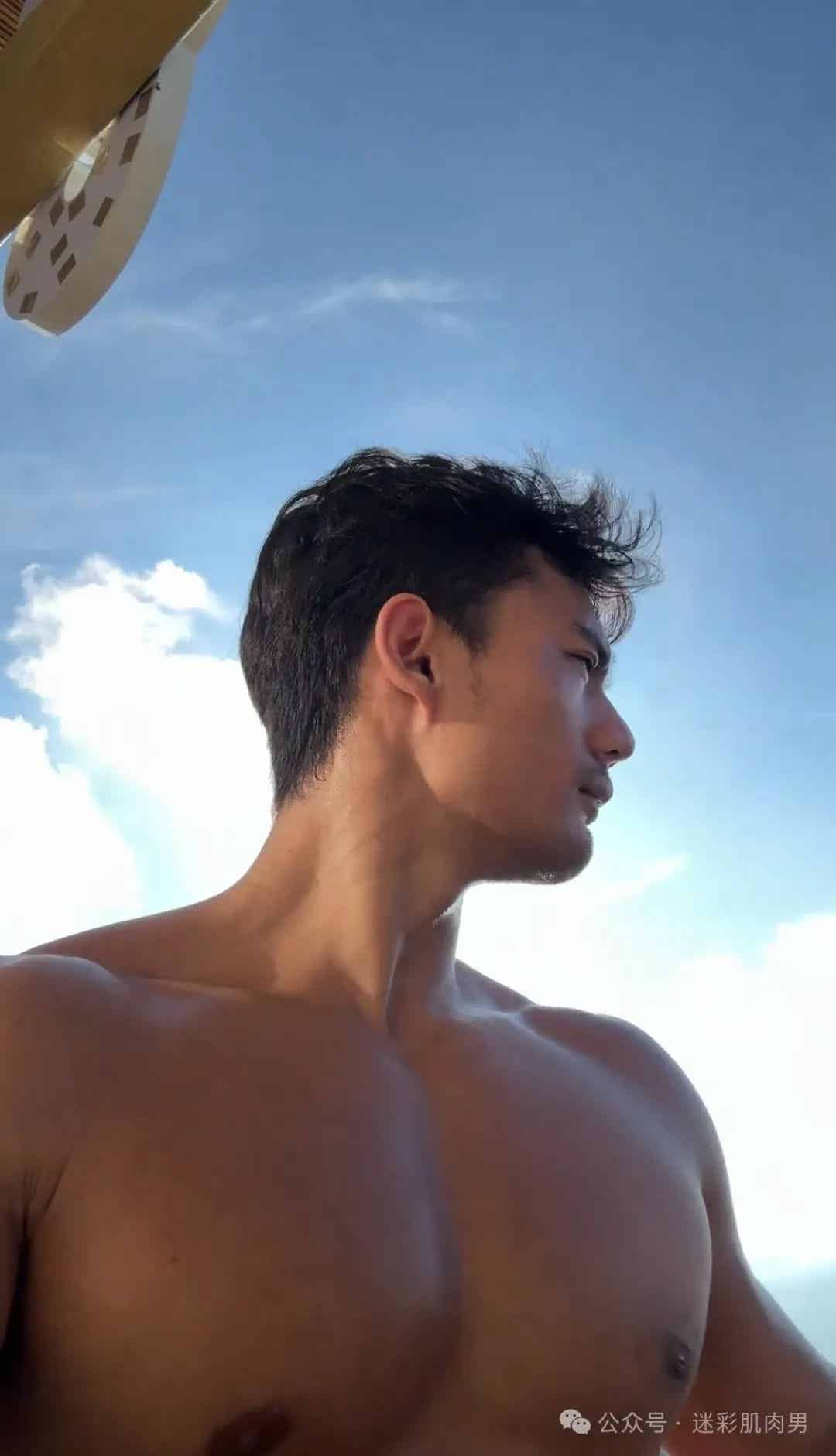 图片[21]-海南超帅救人帅警爆火啊！粗壮长腿实力强被他吸引！-小蓝短视频