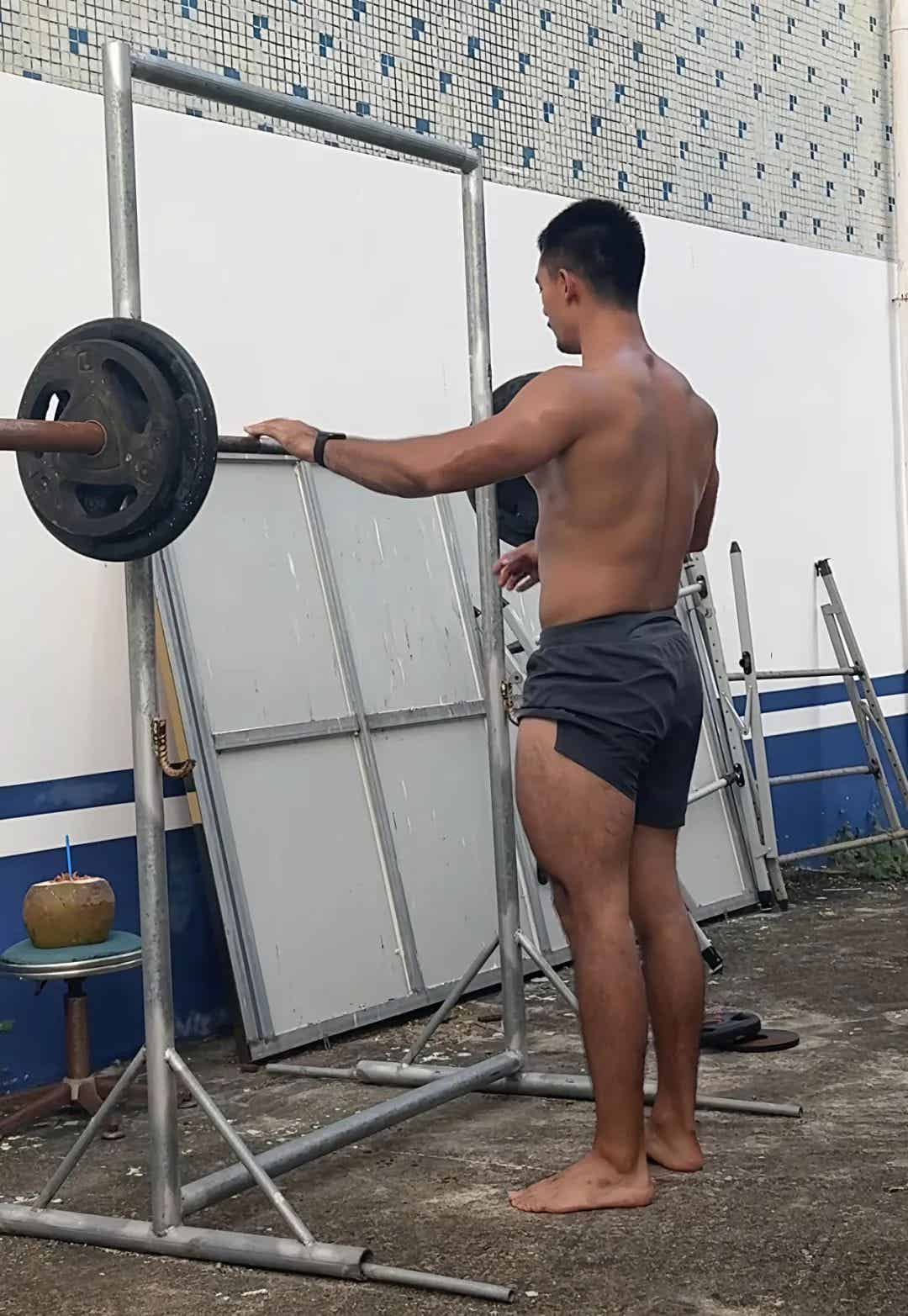 图片[26]-海南超帅救人帅警爆火啊！粗壮长腿实力强被他吸引！-小蓝短视频