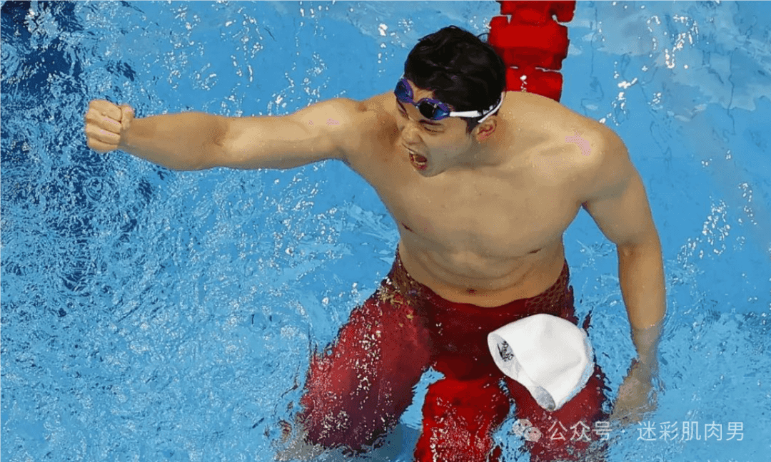 图片[15]-我的天汪顺大片穿白袜短裤露内裤边 ？懂大家想看什么！-小蓝短视频