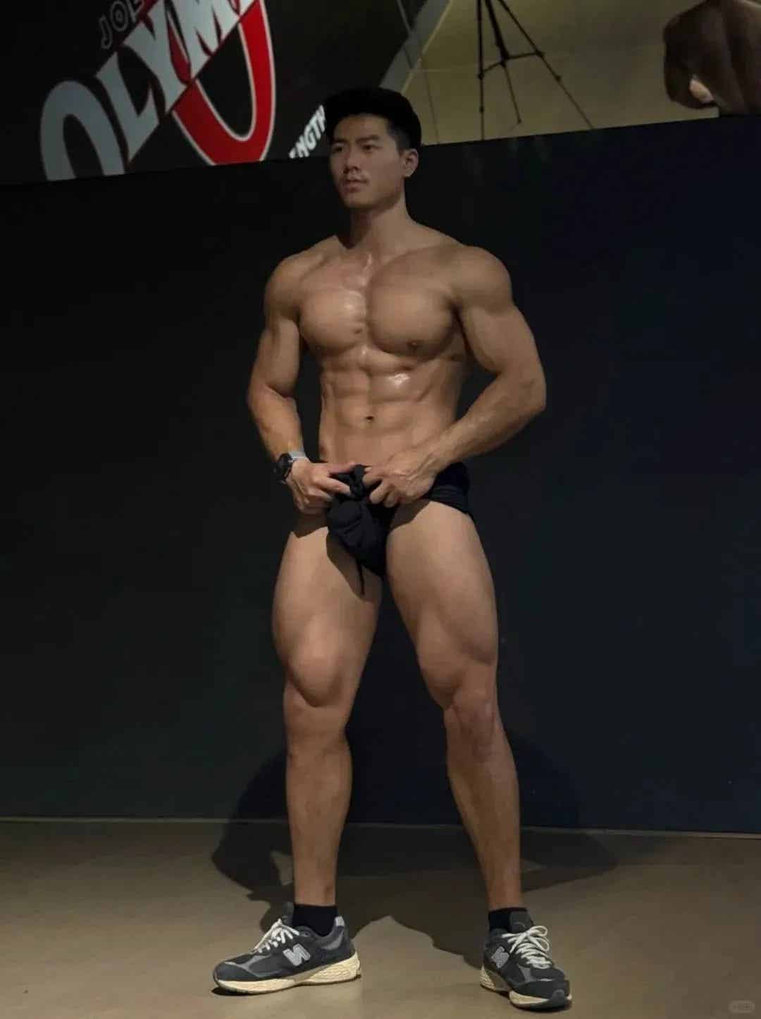 图片[6]-肌肉男神教练官宣恋情，宝子们心碎一地：我失恋了-小蓝短视频