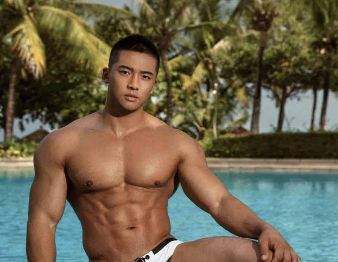 图片[4]-超壮大胸肌男神祝万成海边泳裤写真被解锁-小蓝短视频