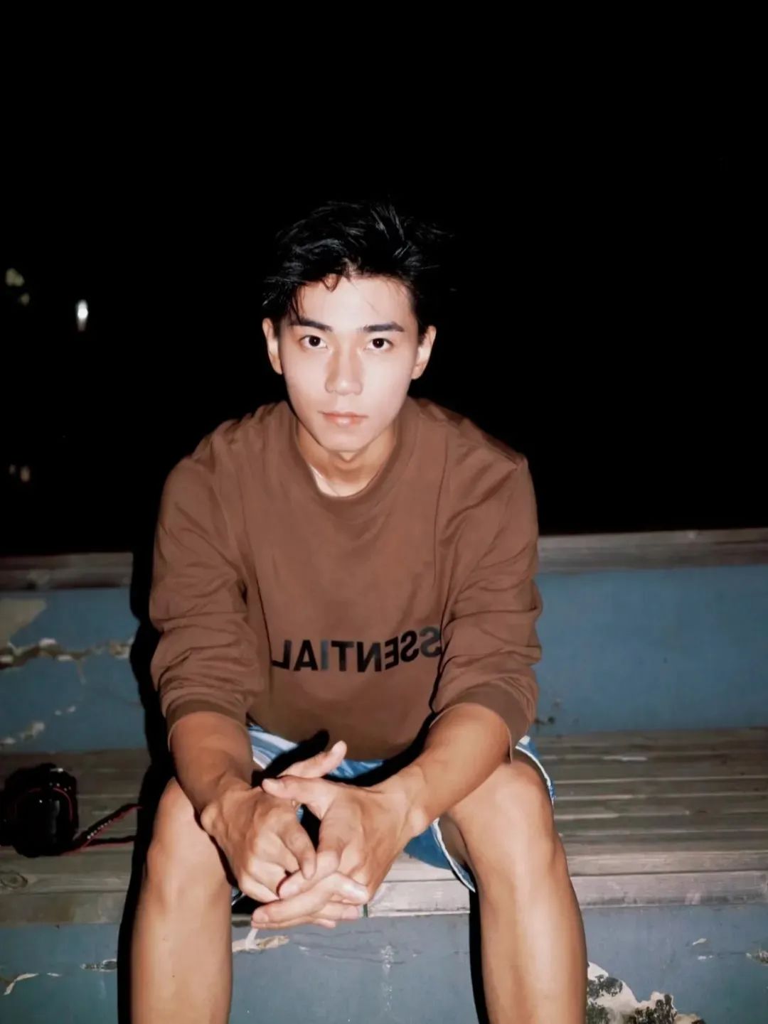 黑皮战损年下腹肌....被这个北京模特小哥帅晕了！