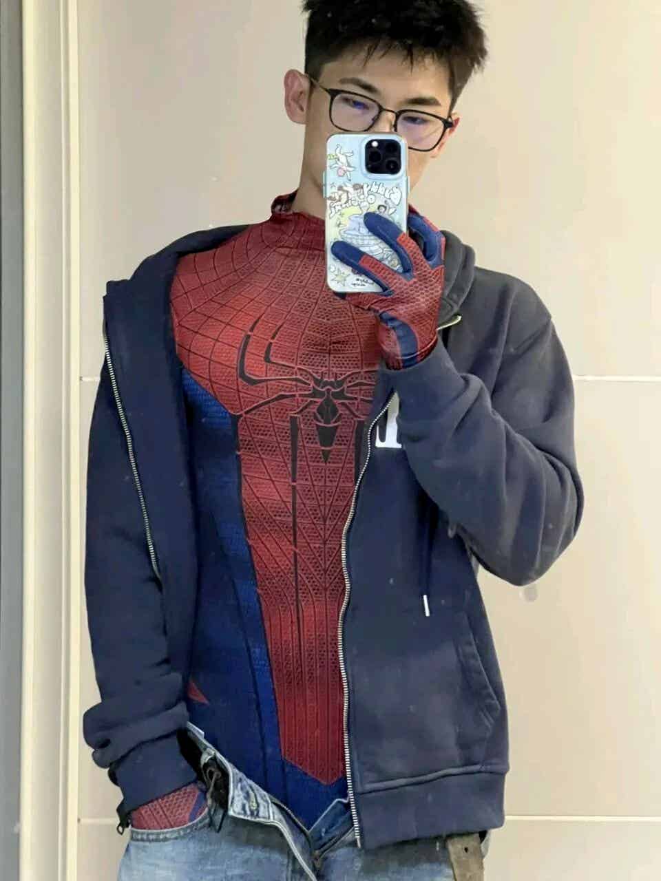 图片[2]-单眼皮眼镜男，又直又欲的东北帅哥-小蓝短视频