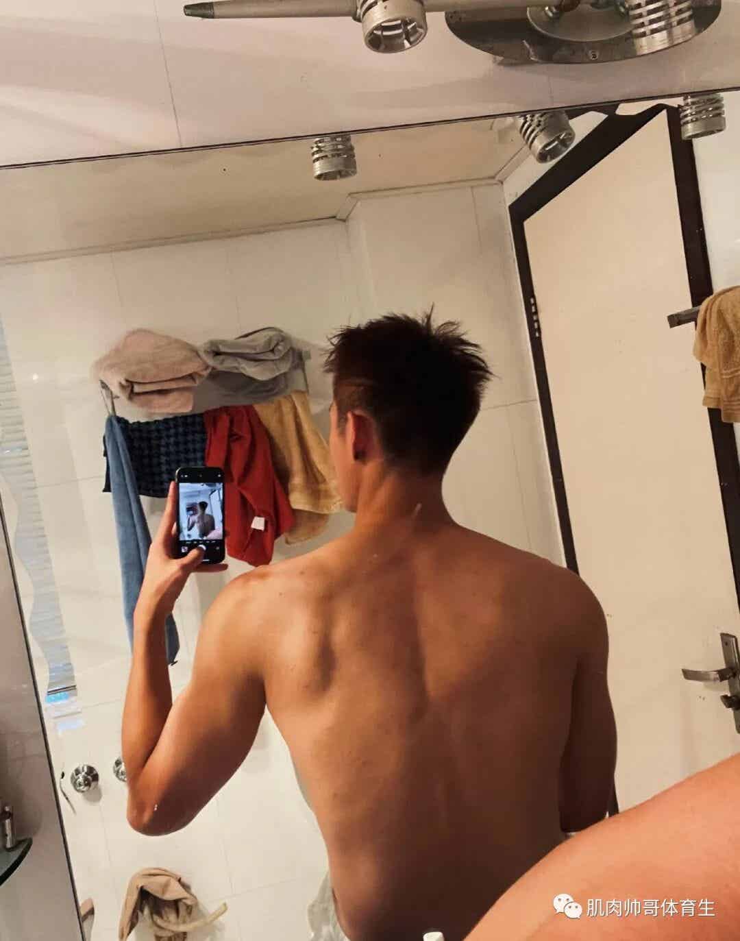 图片[4]-爱运动的男孩子，荷尔蒙的气息太重了吧-小蓝短视频