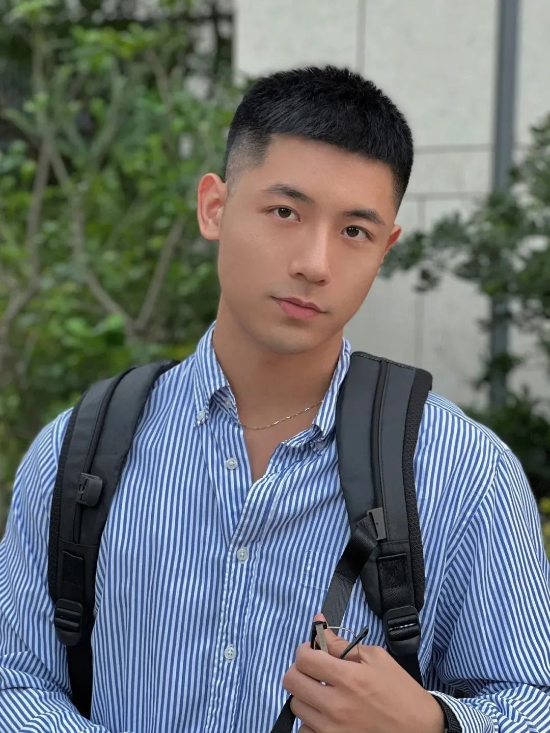 适合20岁以上男士的发型！清爽利落、简约帅气，尽显潮男范儿！