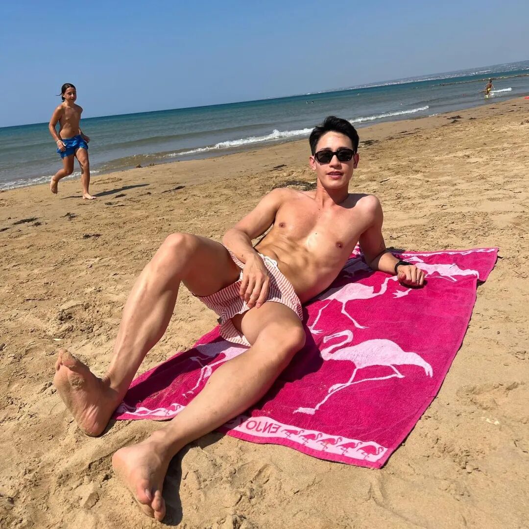 图片[7]-薄肌小鲜肉嫁给50岁意大利富商，现在的生活很幸福……-小蓝短视频