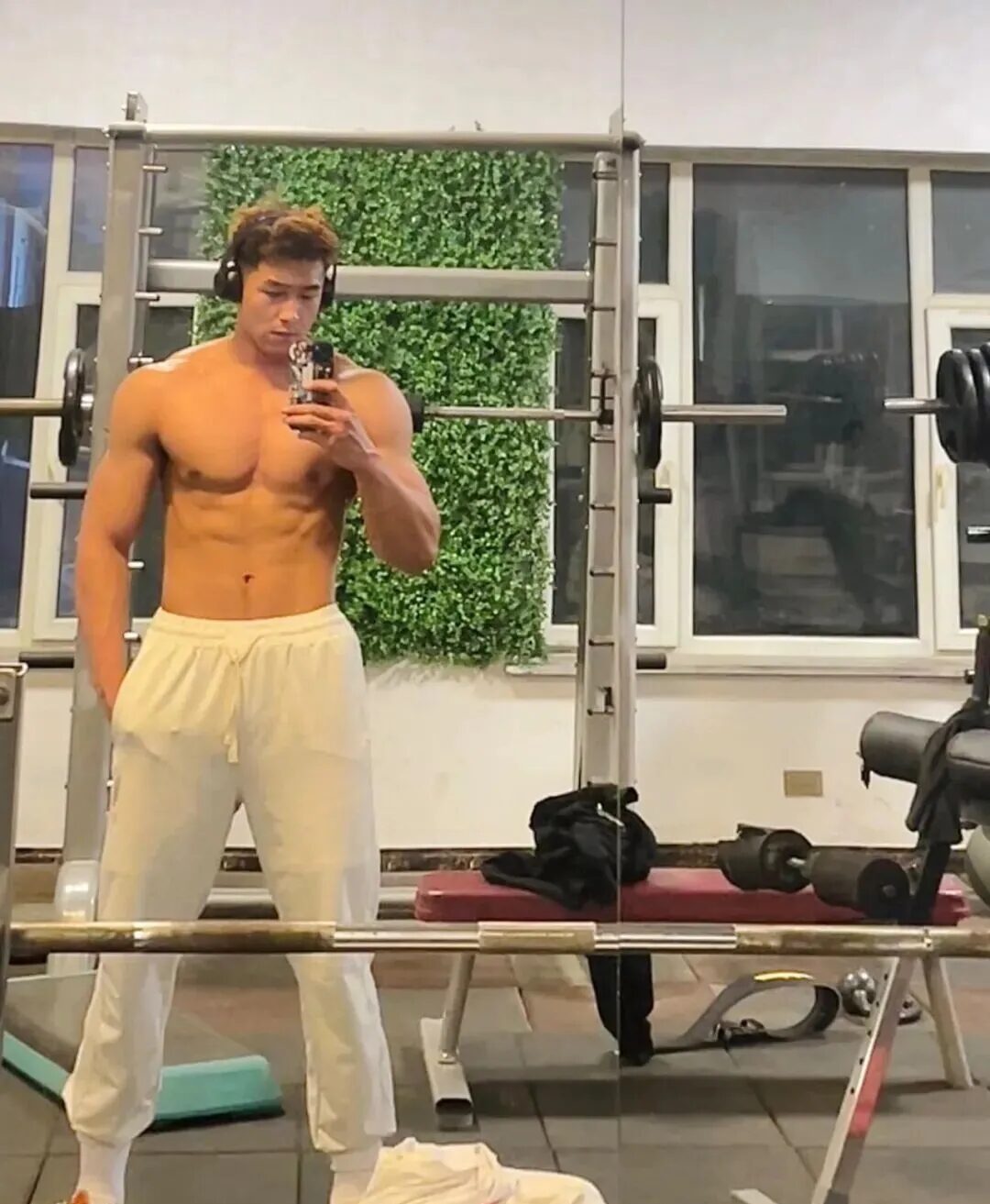 图片[2]-194cm体育生北体极品男菩萨-小蓝短视频