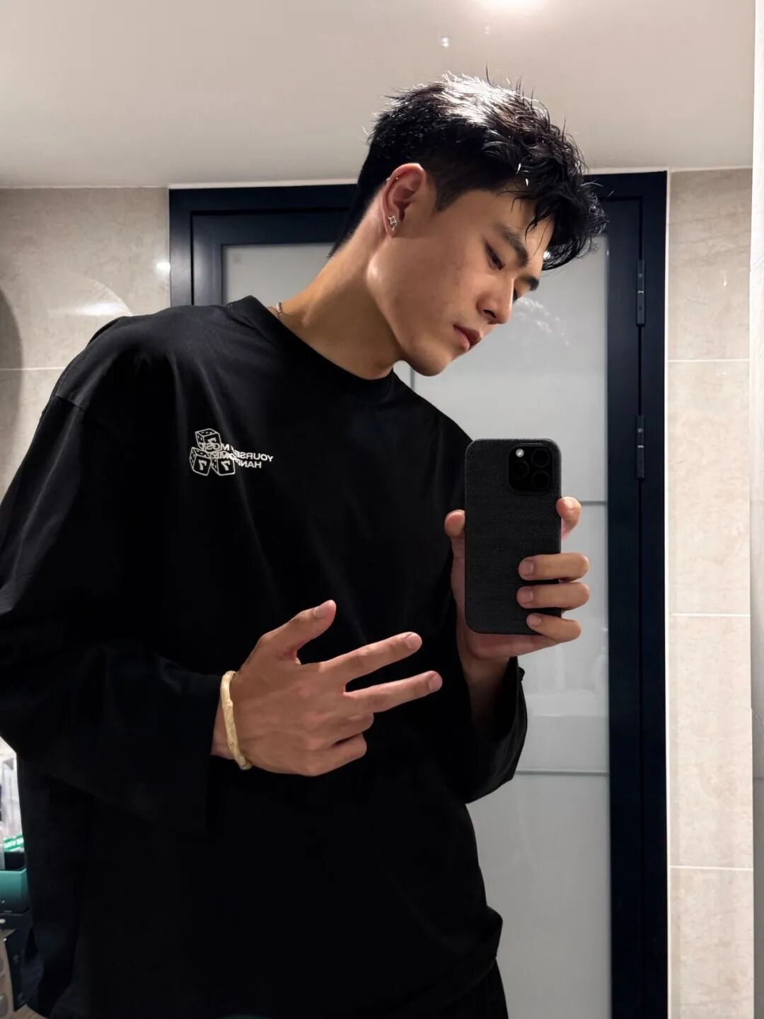 图片[8]-188cm北京薄肌美术生男大，这个鼻子好大啊！-小蓝短视频