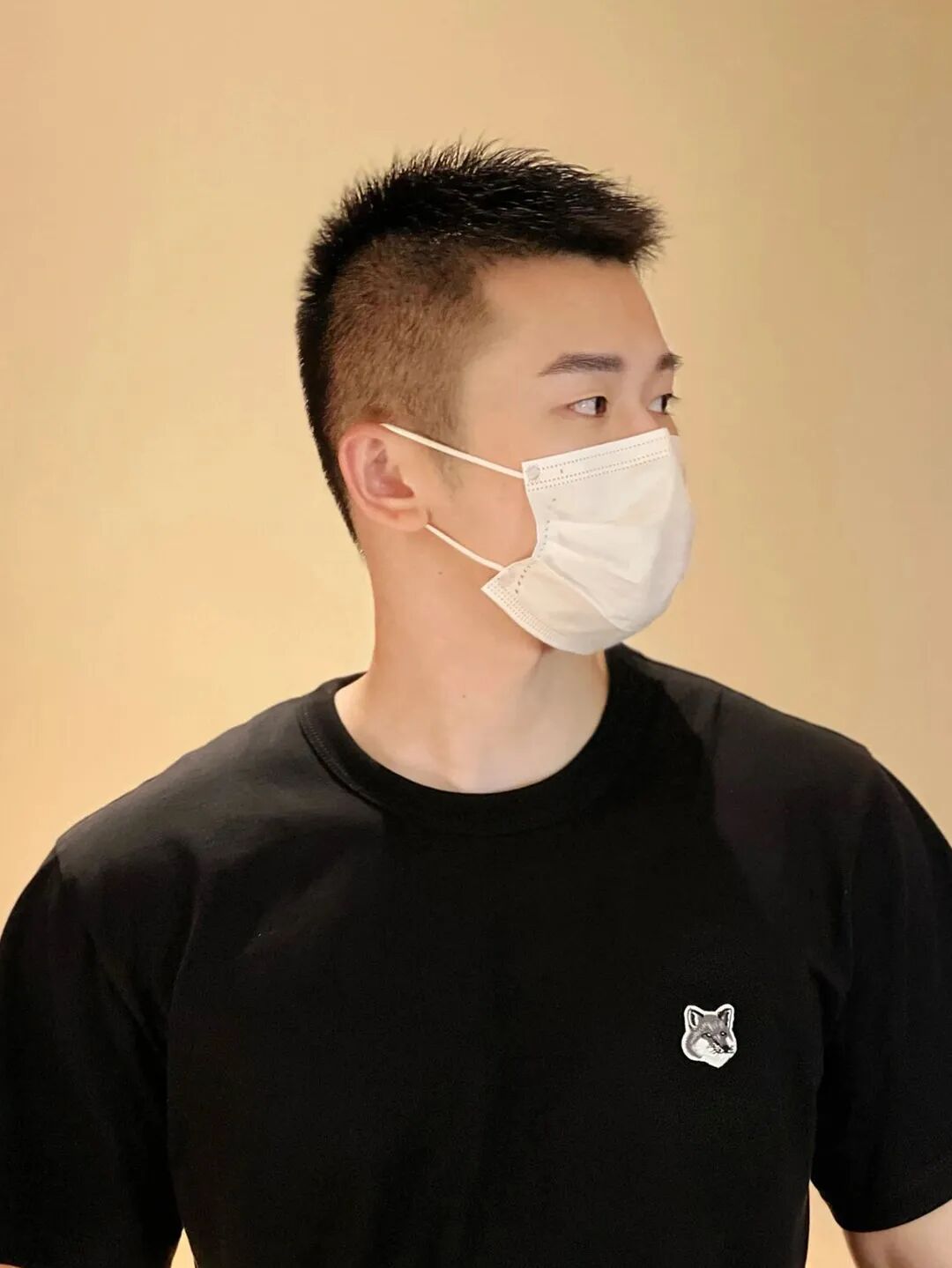 2025秋冬季男生发型流行趋势，这3款简约时尚，真的帅炸了！