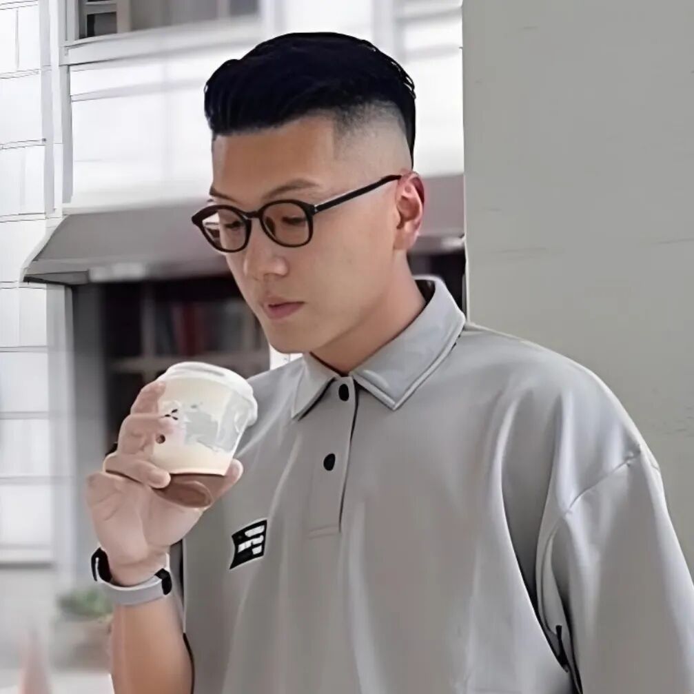 图片[2]-适合“头发粗硬”男生剪的3款发型，清爽干净，硬朗帅气！-小蓝短视频