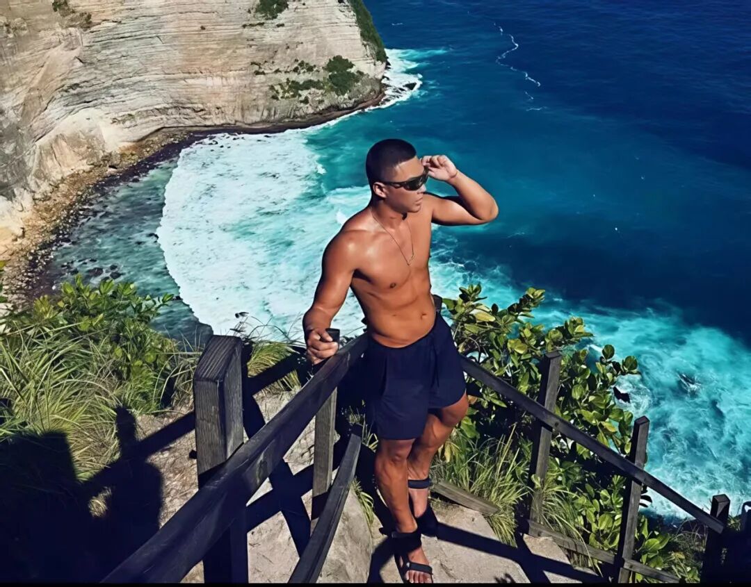 图片[4]-北大奥数金牌教练宁乐熙私生活混乱？传言3天做168次0，火出圈就被封号了！-小蓝短视频