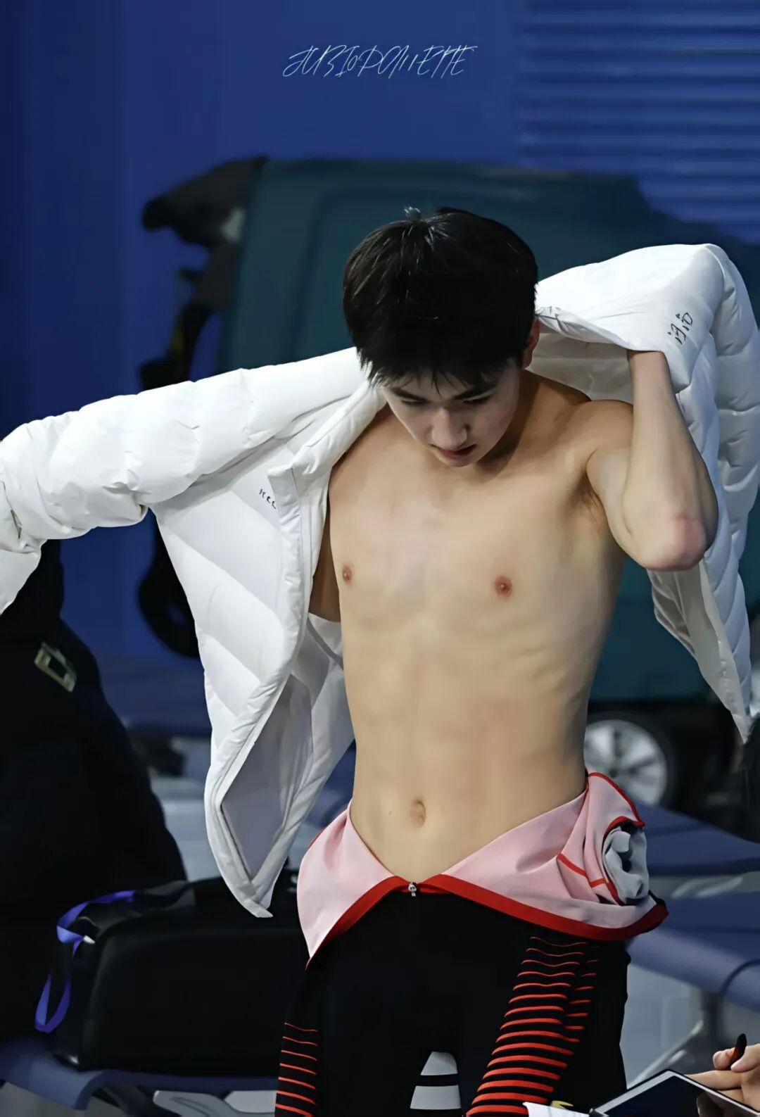 图片[4]-17岁李禹衡短道速滑换修身服被拍！？这也太帅太宠粉啦！-小蓝短视频