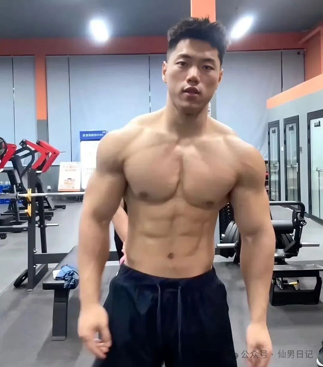 图片[16]-00后体育生被采访了，视频你们觉得好看吗？-小蓝短视频