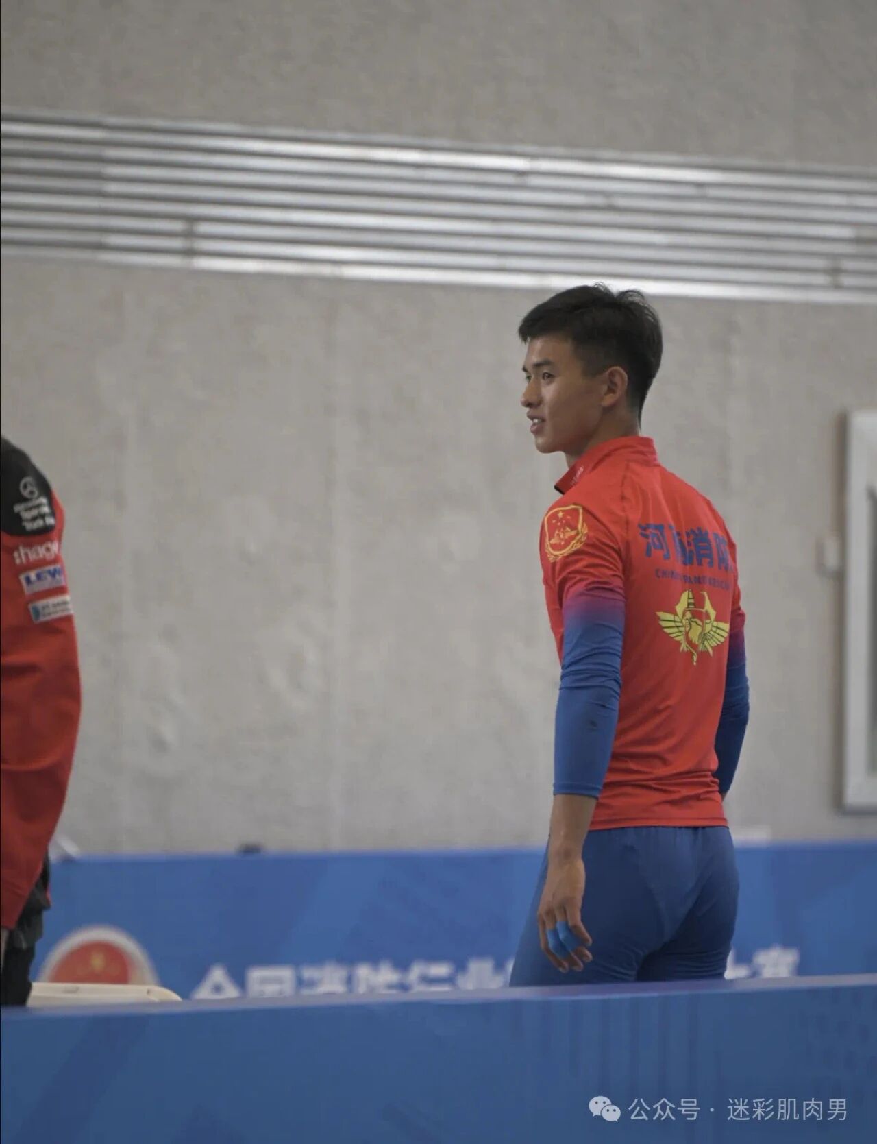 图片[3]-河南消防员小哥紧身裤实力强大，网友：真正的王炸！-小蓝短视频