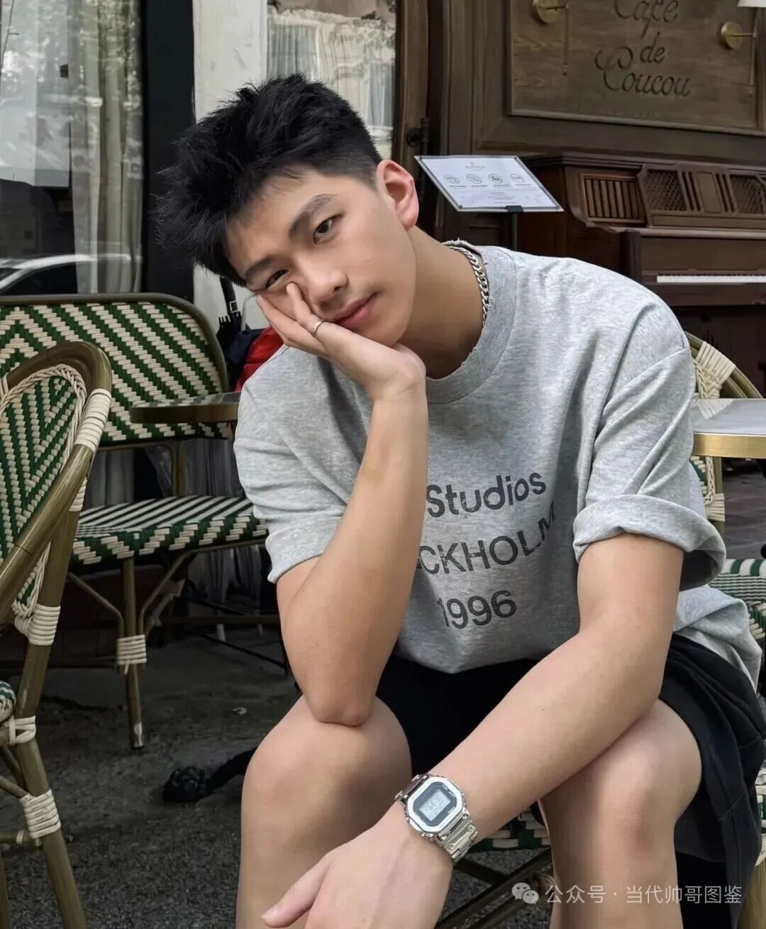 图片[8]-网传被富二代700W买断退网的是他？体育生小哥果然阳光帅气！-小蓝短视频