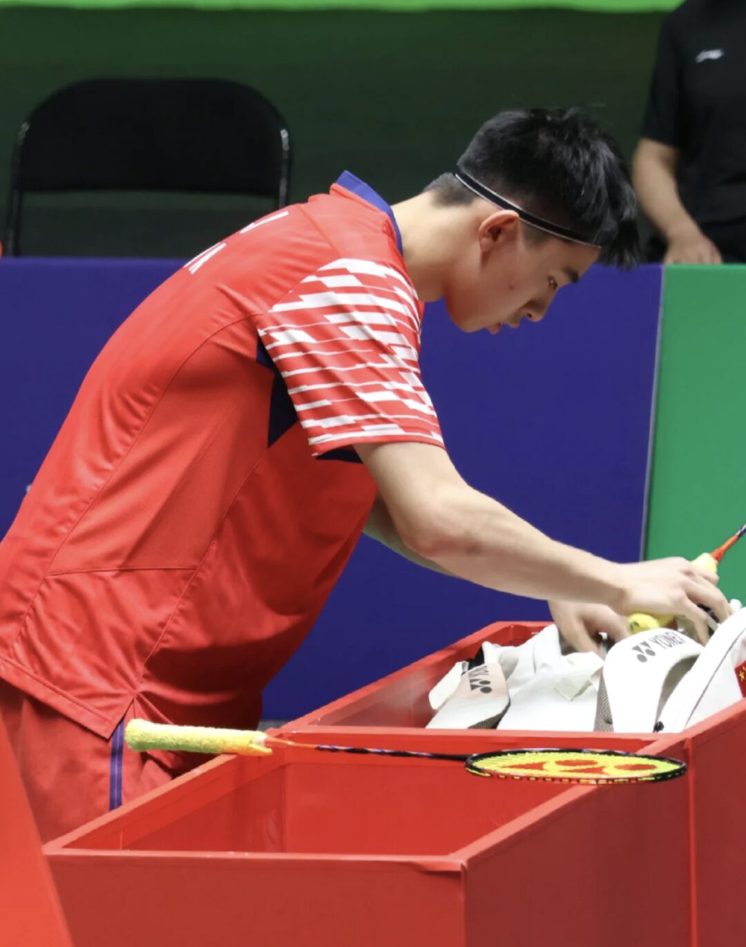 图片[10]-赛场打球换衣的小哥被拍，？湖北体育生王子骏太可了！-小蓝短视频