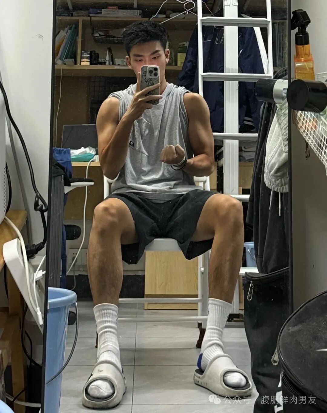 火到X上去的大喉结薄肌男大1S！