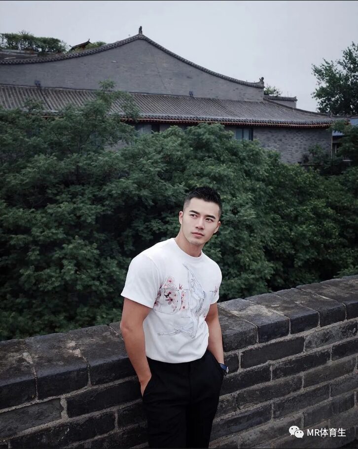 西安肌肉网红一哥，这颜值肌肉太可了