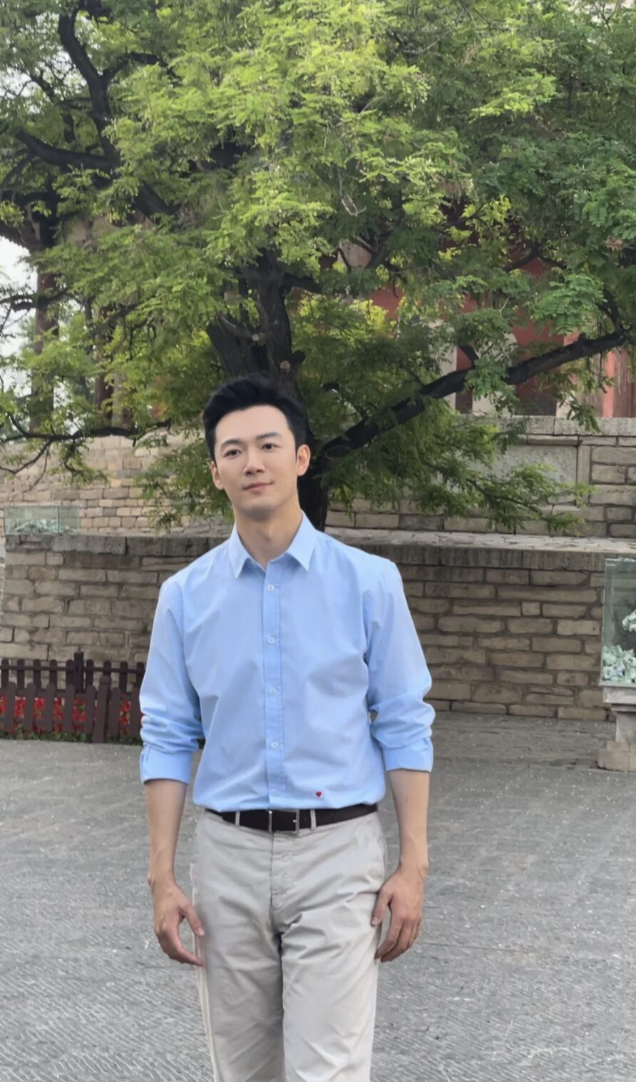 2026春晚四川宜宾会场主持人孙涛太帅火出圈啦！你看了吗！