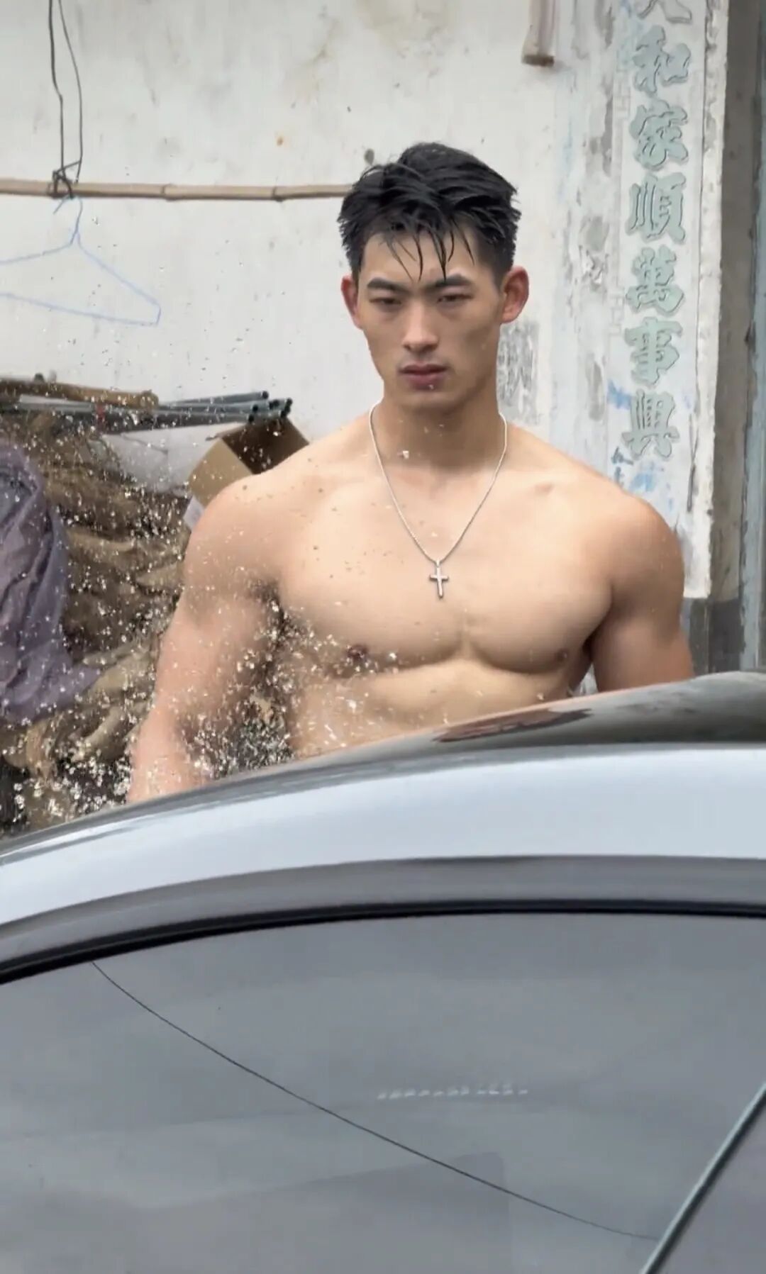 图片[6]-这个被健身房大哥带进圈的农村肌肉男！你还记得吗？-小蓝短视频