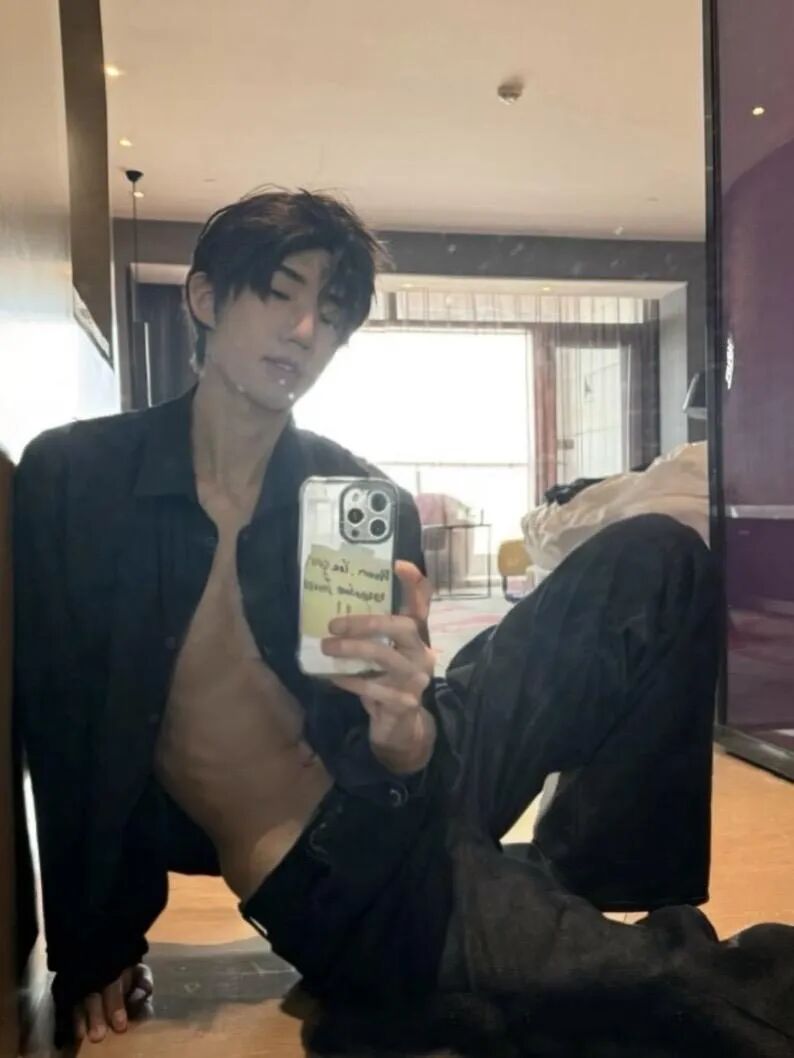 194cm新疆体育生男高，这颜值和身材都好可！