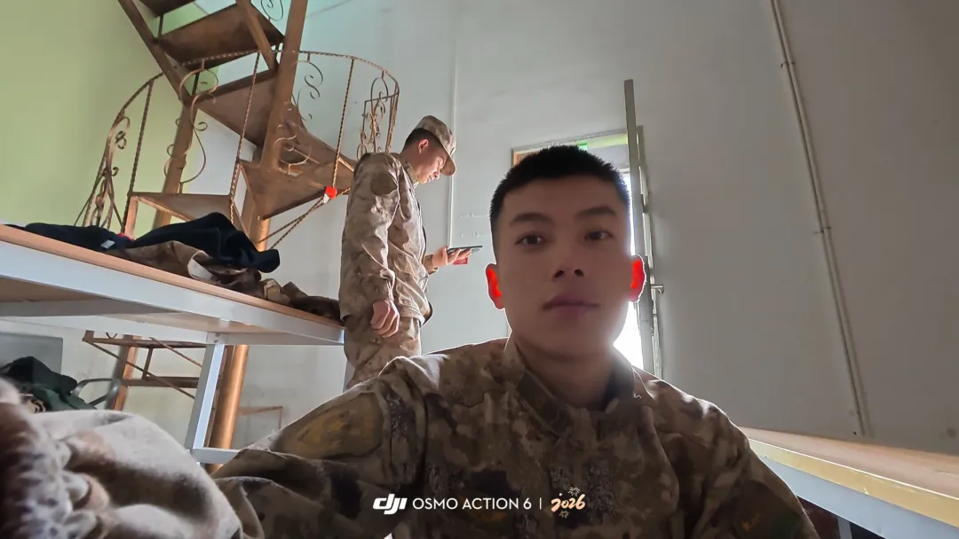 图片[5]-天！圈内网红小哥家贞居然去当了两年兵，现在都退伍了！-小蓝短视频