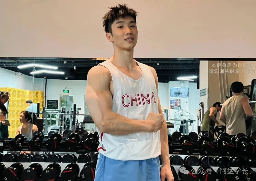 图片[10]-OMG！原来健身教练，都会被女记者采访啊……-小蓝短视频